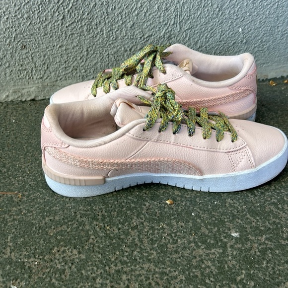 Puma Pink Sneakers with Pink and Green Laces Athletic Skater Running Sz 7.5 - Picture 5 of 8